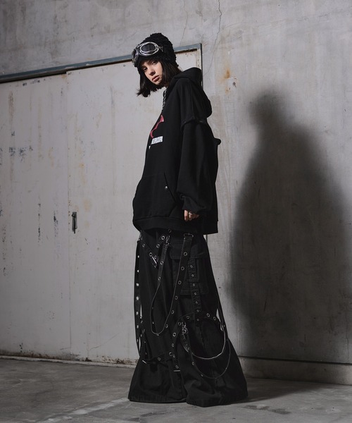 ERAR（エラー）の「【ERAR】2wayアームボタンヴィンテージハイギミックロゴ刺繍パーカー（パーカー・メンズ・ブラック/ブラック系1・XL/L/M/S）」の11枚目の写真