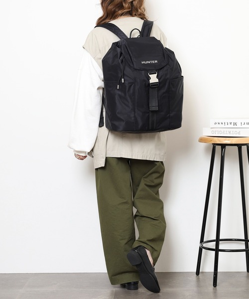 HUNTER(ハンター)の「HUNTER PREMIUM NYLON BACKPACK プレミアム ナイロン バックパック(バックパック/リュック・レディース・ブラック・FREE)」の18枚目の写真