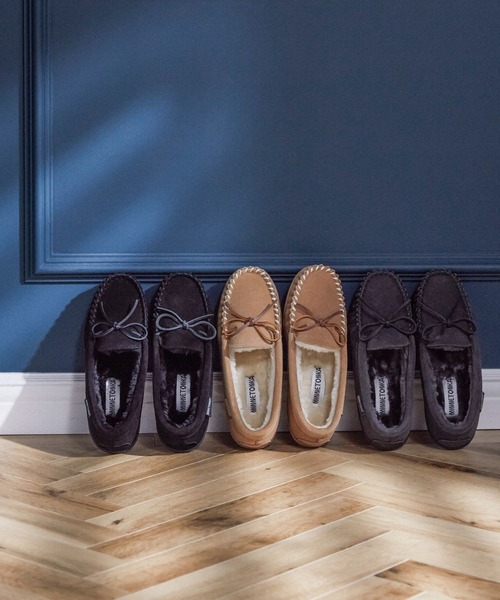 Minnetonka（ミネトンカ）の「【MINNETONKA/ミネトンカ】 CADENCE CLASSIC / ケイデンス クラシック ボアモカシン（モカシン/デッキシューズ・レディース・ブラック/ベージュ/チャコールグレー・7/5/9/8/6）」の5枚目の写真