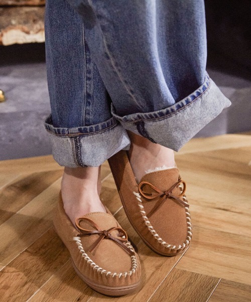 Minnetonka（ミネトンカ）の「【MINNETONKA/ミネトンカ】 CADENCE CLASSIC / ケイデンス クラシック ボアモカシン（モカシン/デッキシューズ・レディース・ブラック/ベージュ/チャコールグレー・7/5/9/8/6）」の10枚目の写真