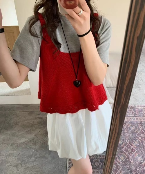 Miniministore(ミニミニストア)の「ニットベスト レディース 編み Aライン(ベスト・レディース・アイボリー/ブルー/グレー/クリーム/レッド・FREE)」の5枚目の写真