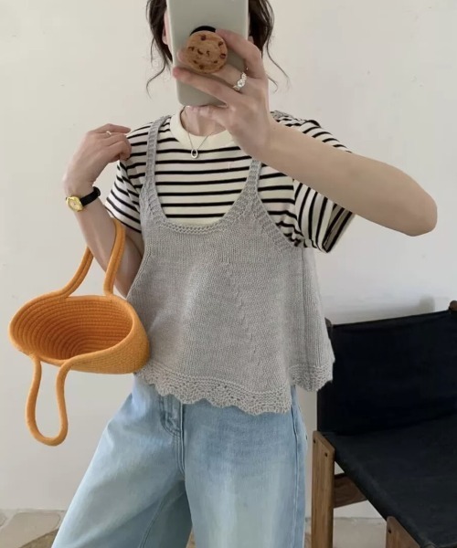 Miniministore(ミニミニストア)の「ニットベスト レディース 編み Aライン(ベスト・レディース・アイボリー/ブルー/グレー/クリーム/レッド・FREE)」の19枚目の写真