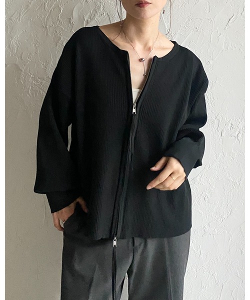 She's Closet(シーズクローゼット)の「長袖ボリュームスリーブダブルジップアップリブニットカーディガン(カーディガン/ボレロ・レディース・アイボリー/ブラック/ライトグレー・FREE)」の6枚目の写真