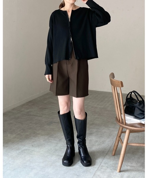 She's Closet(シーズクローゼット)の「長袖ボリュームスリーブダブルジップアップリブニットカーディガン(カーディガン/ボレロ・レディース・アイボリー/ブラック/ライトグレー・FREE)」の22枚目の写真