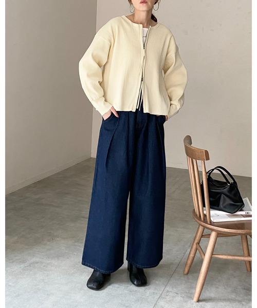She's Closet(シーズクローゼット)の「長袖ボリュームスリーブダブルジップアップリブニットカーディガン(カーディガン/ボレロ・レディース・アイボリー/ブラック/ライトグレー・FREE)」の20枚目の写真