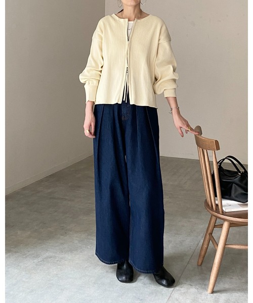 She's Closet(シーズクローゼット)の「長袖ボリュームスリーブダブルジップアップリブニットカーディガン(カーディガン/ボレロ・レディース・アイボリー/ブラック/ライトグレー・FREE)」の19枚目の写真