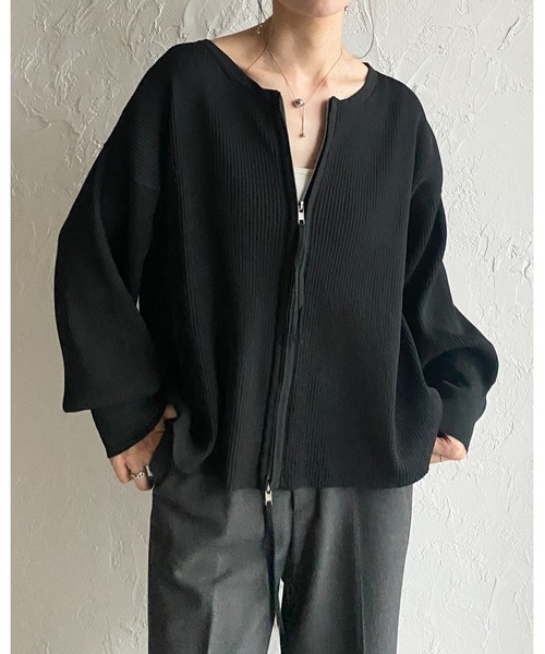 She's Closet(シーズクローゼット)の「長袖ボリュームスリーブダブルジップアップリブニットカーディガン(カーディガン/ボレロ・レディース・アイボリー/ブラック/ライトグレー・FREE)」の18枚目の写真