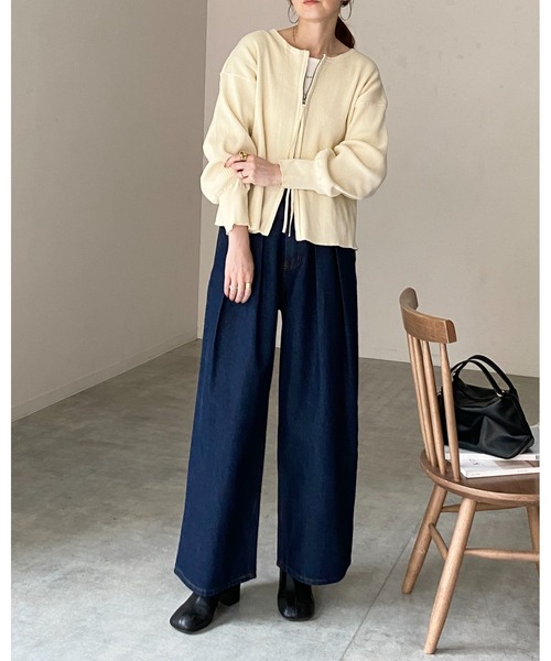 She's Closet(シーズクローゼット)の「長袖ボリュームスリーブダブルジップアップリブニットカーディガン(カーディガン/ボレロ・レディース・アイボリー/ブラック/ライトグレー・FREE)」の4枚目の写真