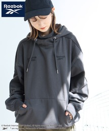 【Reebok/リーボック】CORPUS TOKYO別注 刺繍ロゴ デザインフード プルオーバーパーカー 裏起毛