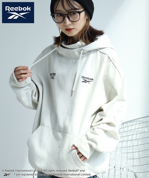 Reebok(リーボック)の「【Reebok/リーボック】CORPUS TOKYO別注 刺繍ロゴ デザインフード プルオーバーパーカー 裏起毛(パーカー・メンズ・アッシュグレー/ブラック/グレイッシュベージュ/チャコール・M/LL/L)」の8枚目の写真