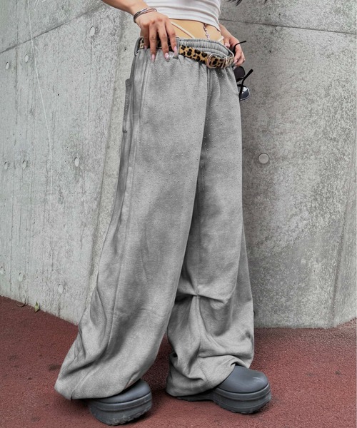 sedacle(セダクル)の「ナンバリングスタッズスウェットパンツ(スウェットパンツ・レディース・ブラック/グレー・LARGE/MEDIUM/SMALL)」の12枚目の写真
