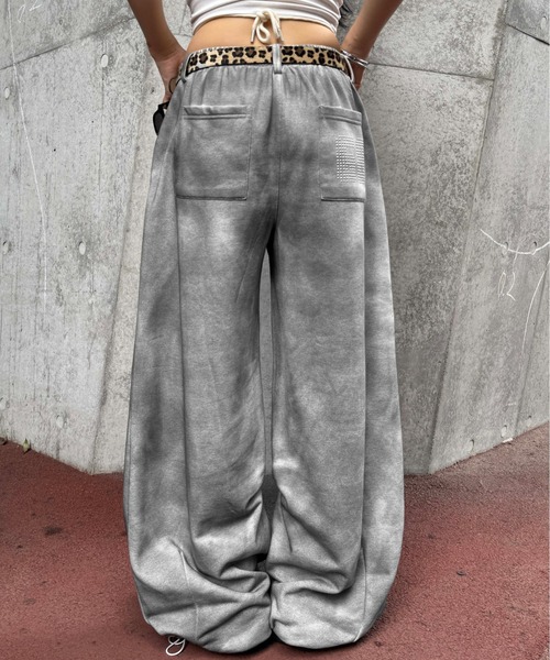 sedacle(セダクル)の「ナンバリングスタッズスウェットパンツ(スウェットパンツ・レディース・ブラック/グレー・LARGE/MEDIUM/SMALL)」の15枚目の写真