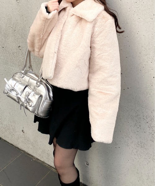 Mejoul（メジュール）の「襟付きフェイクファーショートブルゾン（ブルゾン・レディース・ベージュ/ホワイト・L/M）」の14枚目の写真