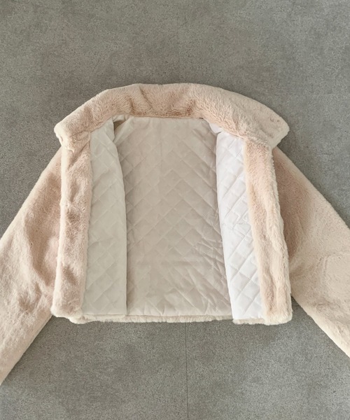 Mejoul（メジュール）の「襟付きフェイクファーショートブルゾン（ブルゾン・レディース・ベージュ/ホワイト・L/M）」の19枚目の写真