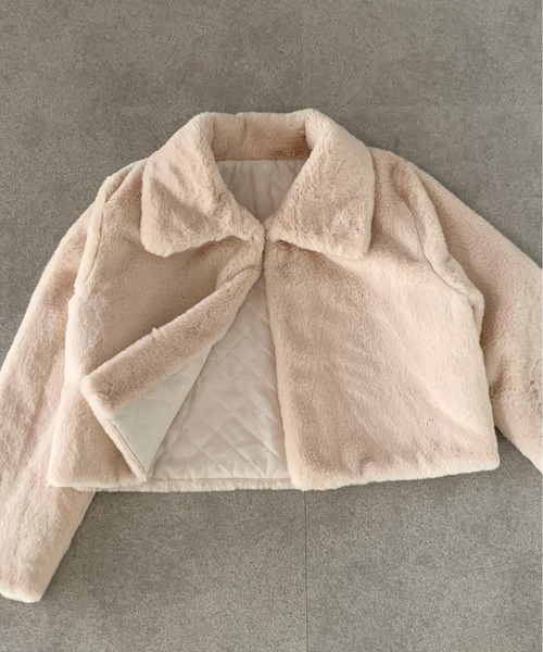 Mejoul（メジュール）の「襟付きフェイクファーショートブルゾン（ブルゾン・レディース・ベージュ/ホワイト・L/M）」の20枚目の写真