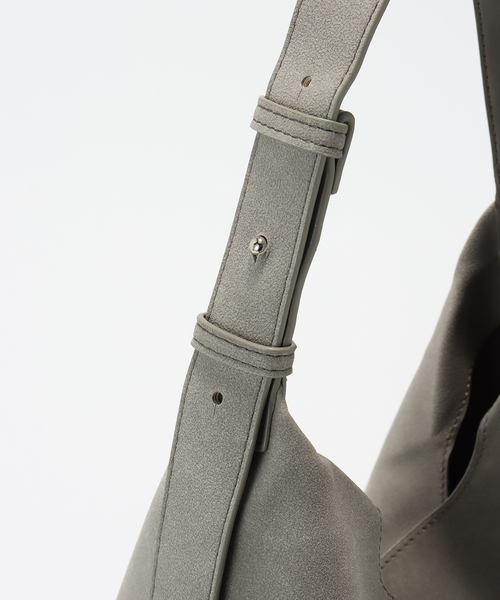 B.C STOCK（ベーセーストック）の「■T.S.L/ティーエスエル フェイクスエードワンショルダーバッグ（ショルダーバッグ・レディース・ホワイト/ブラウン・FREE）」の8枚目の写真