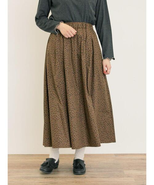Samansa Mos2（サマンサ モスモス）の「柄アソートタックスカート（スカート・レディース・ネイビー/チャコールグレー/オフホワイト/ダークブラウン/レッド・F）」の4枚目の写真