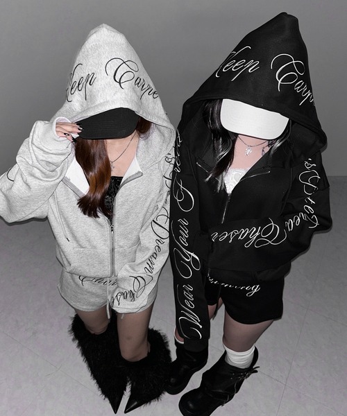 me+em select（ミームセレクト）の「【 セットアップ 】レタリングロゴ刺繍ジップアップパーカー＆ショートパンツ ／ lettering logo embroidery zip-up hoodie ＆ short pants SETUP（セットアップ・レディース・ブラック/グレー・FREE）」の17枚目の写真