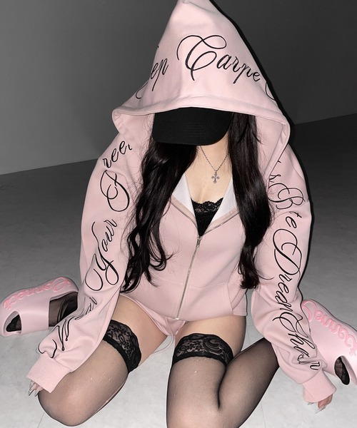 me+em select(ミームセレクト)の「【 セットアップ 】レタリングロゴ刺繍ジップアップパーカー&ショートパンツ / lettering logo embroidery zip-up hoodie & short pants SETUP(セットアップ・レディース・ブラック/グレー/ピンク・FREE)」の9枚目の写真
