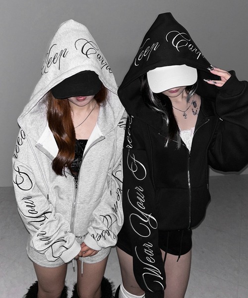me+em select（ミームセレクト）の「【 セットアップ 】レタリングロゴ刺繍ジップアップパーカー＆ショートパンツ ／ lettering logo embroidery zip-up hoodie ＆ short pants SETUP（セットアップ・レディース・ブラック/グレー・FREE）」の15枚目の写真