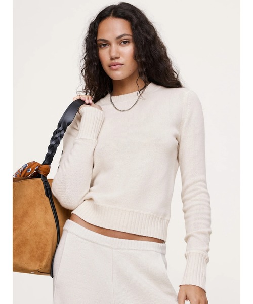 Banana Republic（バナナリパブリック）の「メリノ コットン クルーネックセーター（ニット/セーター・レディース・レッド系その他/チャコールグレー/ブルー/アイボリー/マルチ/イエロー/オレンジ/ホワイト×ブルー・M/L/XS/S）」の2枚目の写真