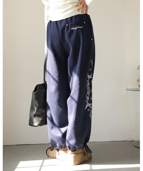 Ulysses(ユリシス)の「ロゴ入りスウェットパンツ(スウェットパンツ・レディース・グレー/ネイビー・L/M/S)」の20枚目の写真