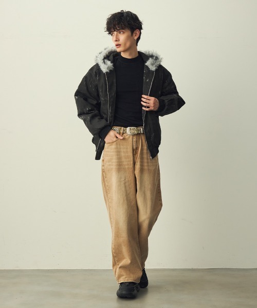Shoowtime(ショウタイム)の「Chemical Brown Wash Wide Denim / ケミカルブラウンウォッシュ ワイドデニム(デニムパンツ・メンズ・ブラウン系・X-LARGE/LARGE/MEDIUM)」の6枚目の写真