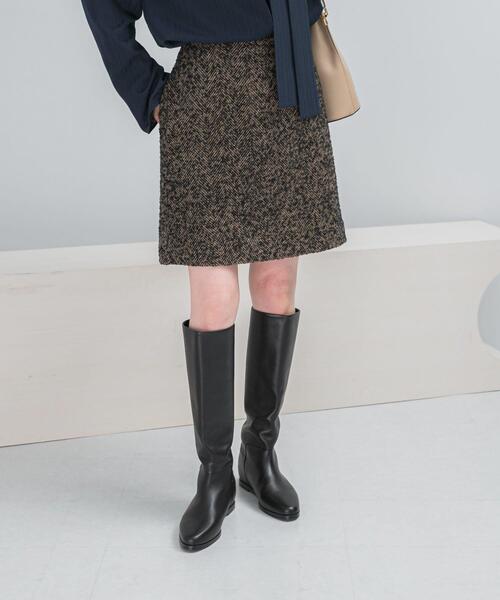 URBAN RESEARCH ROSSO WOMEN（アーバンリサーチ　ロッソ）の「ウール混ループツイードミニスカート（スカート・レディース・ブラック系その他/ベージュ系その他・36/38）」の2枚目の写真