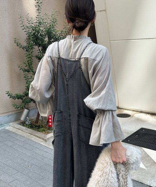 DouDou（ドゥドゥ）の「プリーツ襟袖フレアブラウス（シャツ/ブラウス・レディース・ブラック/グレー/オフホワイト・FREE）」の6枚目の写真