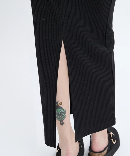 RVCA（ルーカ）の「RVCA レディース MAXI PENCIL SKIRT スカート 【2025年秋冬モデル】 @autumn/ルーカペンシルスカート（スカート・レディース・ブラック/マルチ/グレー系その他・SMALL/MEDIUM）」の7枚目の写真