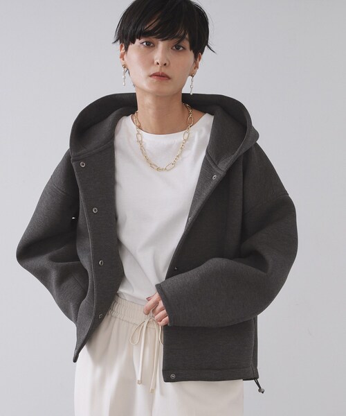 OPAQUE.CLIP（オペークドットクリップ）の「フーディブルゾン【洗濯機OK】（ブルゾン・レディース・チャコールグレー/ナチュラル・38/40/42）」の2枚目の写真