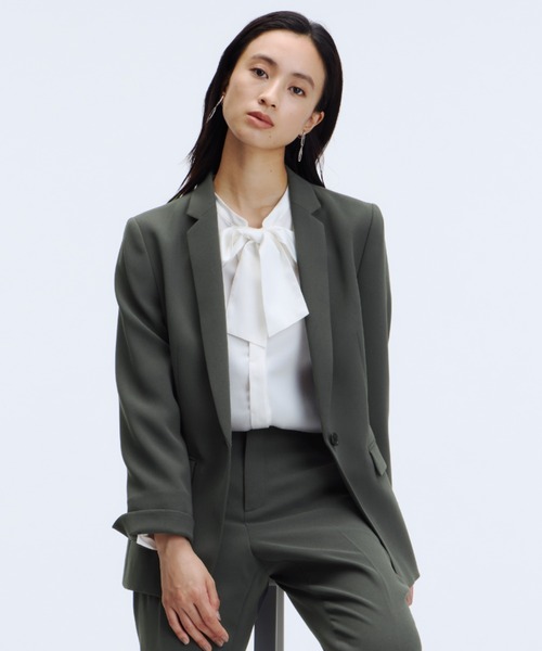 希少　JIL SANDERテーラードジャケット　サテン セール】羽織感覚で着用できる一着！バックサテンテーラードジャケット