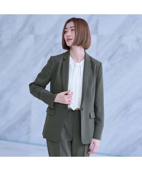 AOYAMA（アオヤマ）の「羽織感覚で着用できる一着！バックサテンテーラードジャケット（スーツジャケット・レディース・チャコールグレー/モカ・9号/11号/13号/7号/17号/15号/5号）」の12枚目の写真