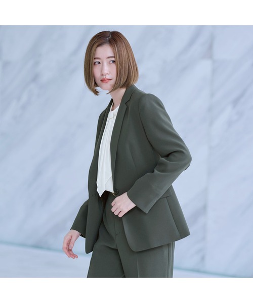 AOYAMA（アオヤマ）の「羽織感覚で着用できる一着！バックサテンテーラードジャケット（スーツジャケット・レディース・チャコールグレー/モカ・9号/11号/13号/7号/17号/15号/5号）」の13枚目の写真