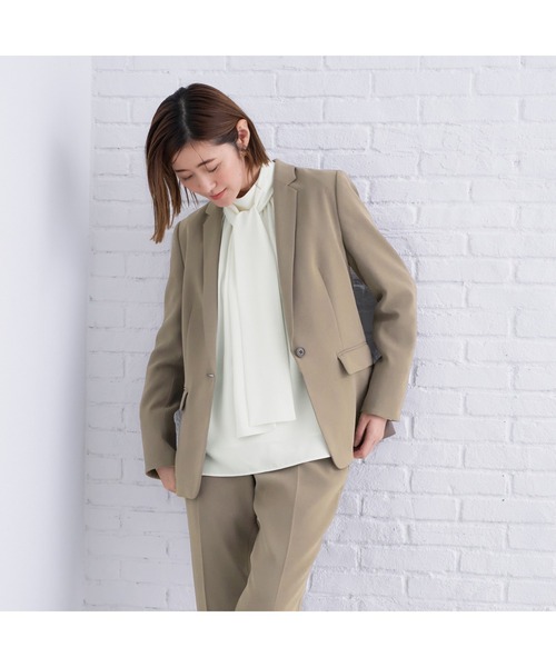 セール】羽織感覚で着用できる一着！バックサテンテーラードジャケット