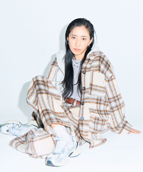 Green Parks(グリーンパークス)の「■WITH KURUMI NAKATA チェックコクーンパンツ(その他パンツ・レディース・アイボリー/ブラック・FREE)」の5枚目の写真