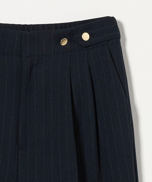 A DAY IN THE LIFE UNITED ARROWS(アデイインザライフユナイテッドアローズ)の「メッシュ ストライプ 2タックワイドパンツ ‐ウォッシャブル‐ <A DAY IN THE LIFE>(その他パンツ・レディース・ライトグレー/モカ/ネイビー・36/38/40)」の9枚目の写真