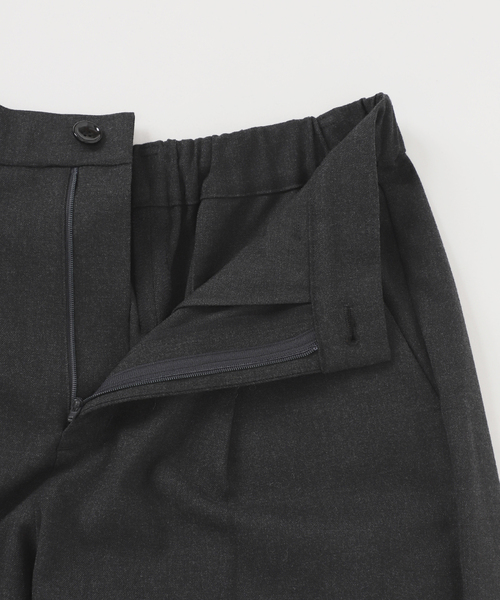 JOURNAL STANDARD relume(ジャーナルスタンダード レリューム)の「《追加》ストレッチブラッシュタックパンツ(スラックス・レディース・チャコールグレー/グレー/カーキ・36/38)」の4枚目の写真