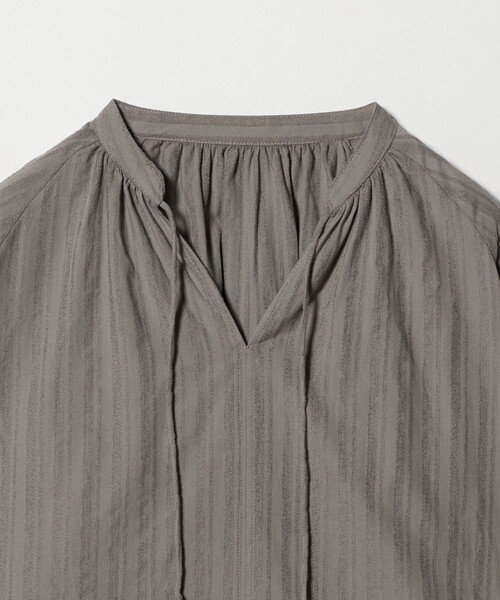 A DAY IN THE LIFE UNITED ARROWS(アデイインザライフユナイテッドアローズ)の「モールストライプ スキッパーブラウス <A DAY IN THE LIFE>(シャツ/ブラウス・レディース・モカ/ナチュラル/ブラック・FREE)」の5枚目の写真