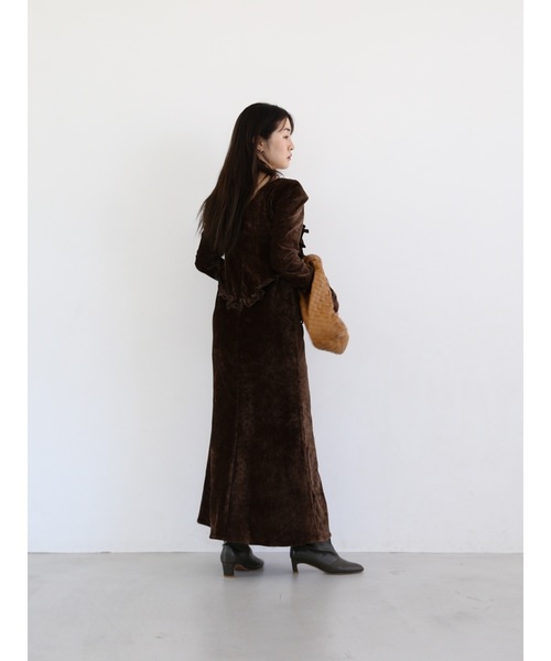Exclusive Line】belted velour frill onepiece 【公式通販】