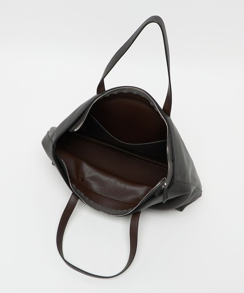 UNITED ARROWS(ユナイテッドアローズ)の「レザーライク トートバッグM(トートバッグ・メンズ・ブラック/ダークグレー・FREE)」の8枚目の写真