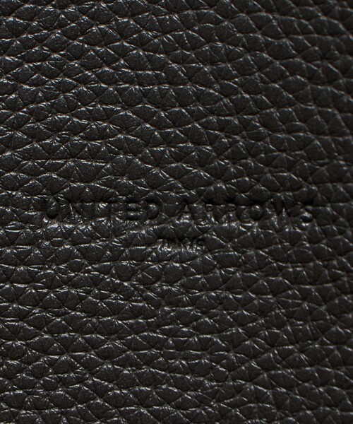 UNITED ARROWS(ユナイテッドアローズ)の「レザーライク トートバッグM(トートバッグ・メンズ・ブラック/ダークグレー・FREE)」の10枚目の写真