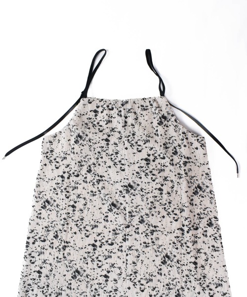 INNOCENT（イノセント）の「【ARC】【SWITCH by ARCH】Print Pleats 加工 Cami Onepiece ARM-714（ワンピース・レディース・アイボリー・FREE）」の4枚目の写真