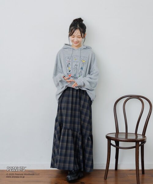 RETRO GIRL（レトロガール）の「PEANUTSフーディパーカー（パーカー・レディース・ライトグレー/チャコールグレー/ナチュラル・FREE）」の19枚目の写真