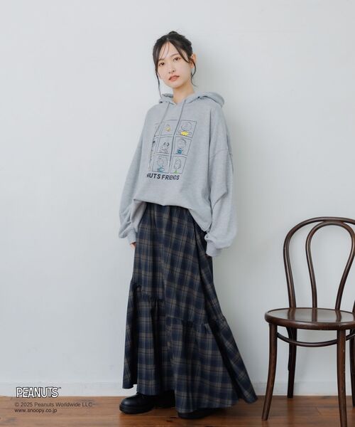 RETRO GIRL（レトロガール）の「PEANUTSフーディパーカー（パーカー・レディース・ライトグレー/チャコールグレー/ナチュラル・FREE）」の22枚目の写真