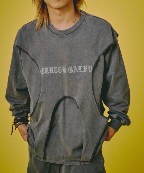 GALFY(ガルフィー)の「【GALFY】穴の向こうにわんちゃんロンTee(Tシャツ/カットソー・メンズ・チャコール・XL/L)」の4枚目の写真