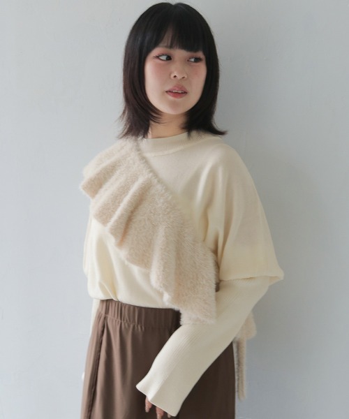 HER CLOSET（ハークローゼット）の「【HER CLOSET】WEB限定 マルチウェイラメシャギーフリル付け襟 WEB LIMITED MULTIWAY LAME SHAGGY FRILL COLLAR（付け襟・レディース・アイボリー/ブラック・FREE）」の9枚目の写真