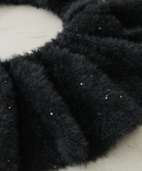 HER CLOSET（ハークローゼット）の「【HER CLOSET】WEB限定 マルチウェイラメシャギーフリル付け襟 WEB LIMITED MULTIWAY LAME SHAGGY FRILL COLLAR（付け襟・レディース・アイボリー/ブラック・FREE）」の22枚目の写真