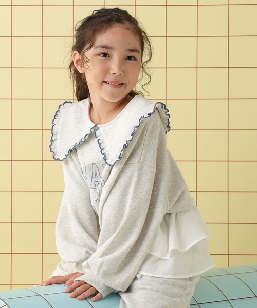 LEPSIM(レプシィム)の「【KIDS】襟付きロゴプリントスウェット 598139(スウェット・キッズ・ブラック/グレー・140/120/130)」の3枚目の写真