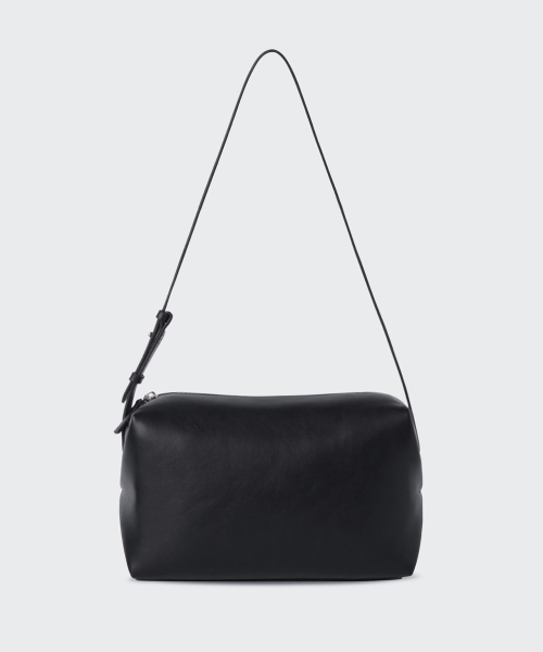 MUSINSA STANDARD WOMAN（ムシンサスタンダードウーマン）の「ウィメンズピロウショルダーバッグ[ブラック]（ショルダーバッグ・レディース・その他・FREE）」の2枚目の写真